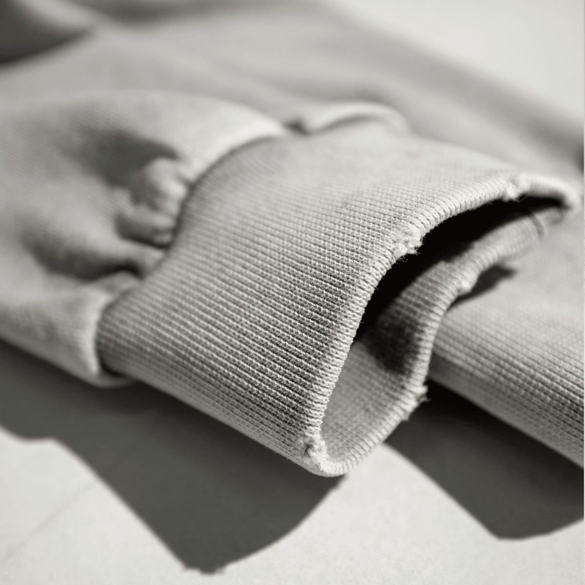 LUVYASELF - Washed Raw-Edge Cropped Crew Neck Sweatshirt（380GSM）